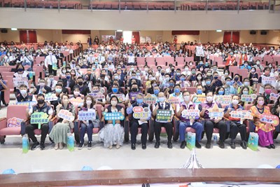 中市國小家長會長授證表揚  令狐副市長感謝對教育付出