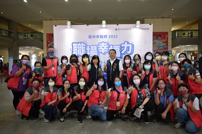 勞工局局長至現場關心同仁